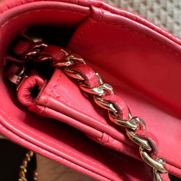 Price FIRM*CHANEL WOC in Caviar - Picture 16 of 17